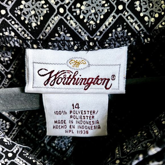 Worthington Women's 14 Long Sleeve Button Up Diamond Medallion Print Black Gray - Picture 6 of 6
